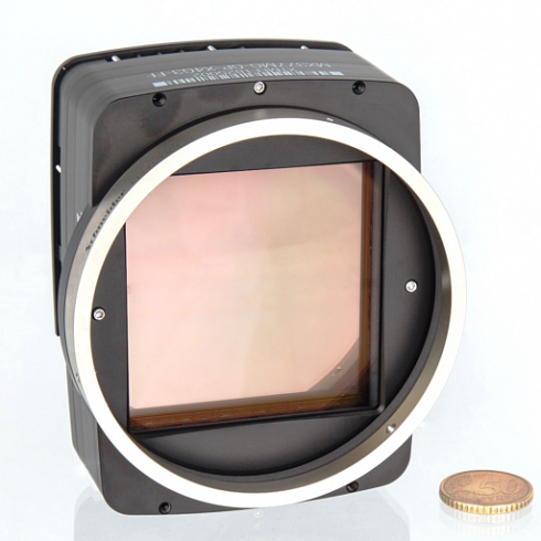 XIMEA представила новую версию камеры на основе Gpixel Gsense6060 с водяным охлаждением